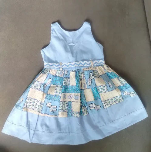 Vestidos infantis Tam 4