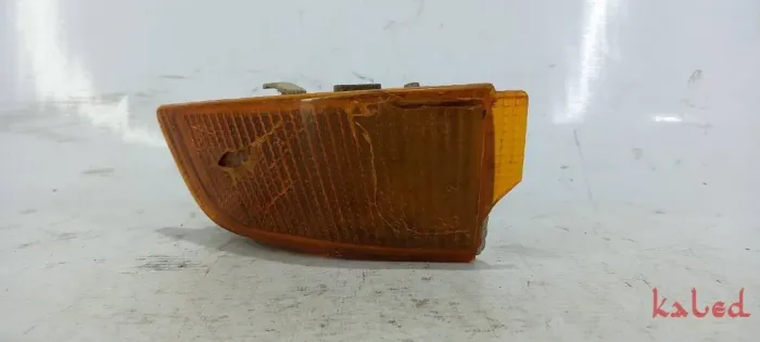Pisca dianteiro direito Ford Escort XR3 europeu original quebrado leia