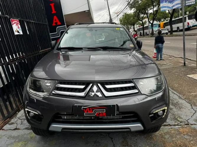Mitsubishi Pajero Dakar HPE 3.2 4X4 T.I Dies 5P AUT 2015