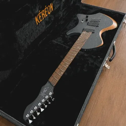 Guitarra 7 Cordas FYR Kéréon Multiscale Fishman Abasi Jescar Inox Hard Case