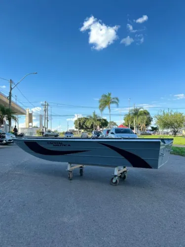Canoa para pesca borda alta reforçada