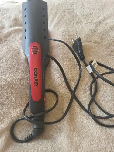 Prancha alisadora para cabelos secos ou molhados, Conair,  modelo S3CSBR,  nova. Bivolt.