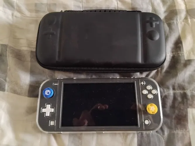 Vendo um nintendo switch lite desbloqueado ou troco por uma rtx 4060, 5050 ou 5060