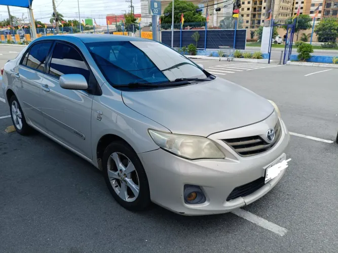 Toyota Corolla GLI 1.8 Flex 16V Aut. 2012