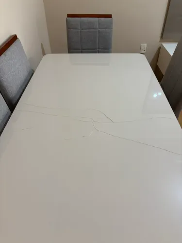 Mesa de jantar de vidro