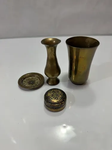 Miniaturas em bronze