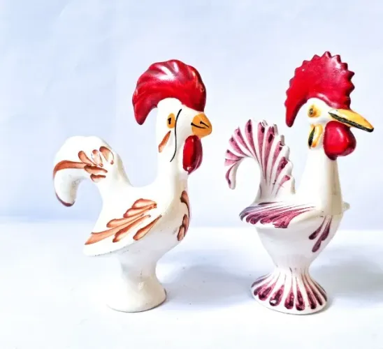 dupla enfeite galos de barcelos brancos