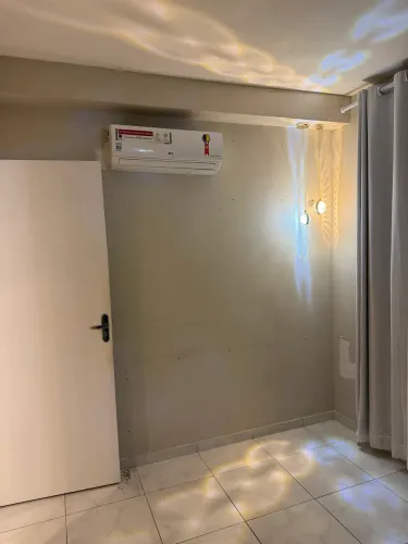 alugo apartamento no Planalto