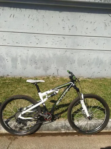 Scott Spark Full Carbon Full Suspension