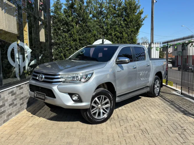 Toyota Hilux CD SRX 4X4 2.8 TDI 16V Diesel Aut. 2018