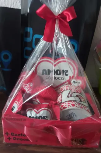 Cesta mimo e bombons