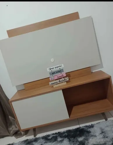 RACK COM painel  para tv de 50 polegadas 