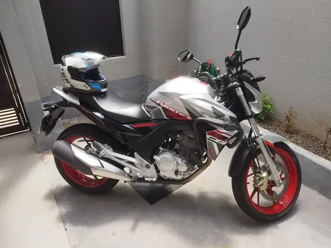 CB Twister 250
