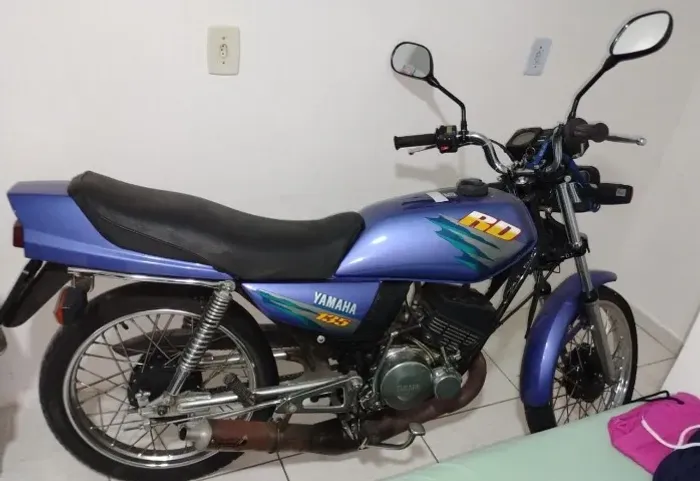 Vende-se RD 135 1998 Roxa