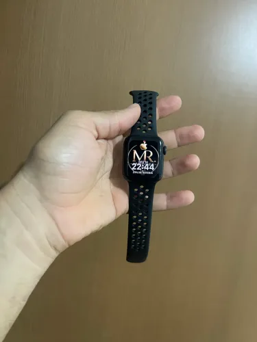 Apple Watch-SE 40mm novinho 700,00
