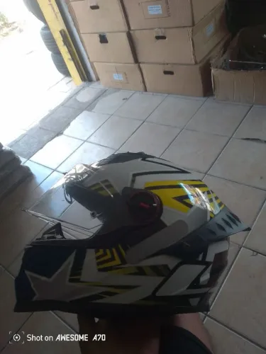 Capacete LS2 troco em iPhone 