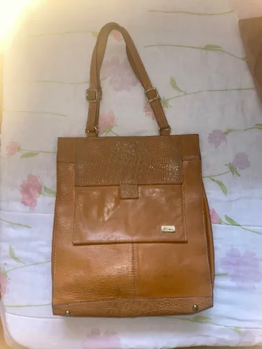 Bolsa de couro mostarda