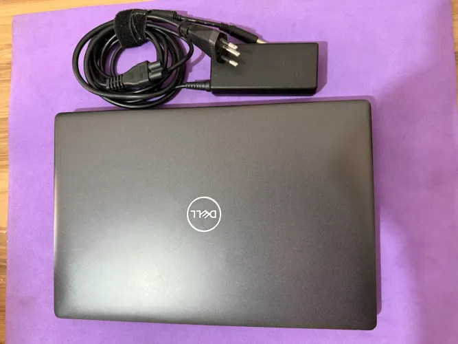Oportunidade!Notebook Dell 5400 i7 oitava, 16gb ram, NVME, completo perfeito!