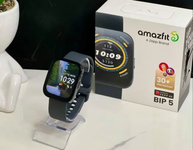 Smartwatch Xiaomi Amazfit Bip 5 - novo e lacrado
