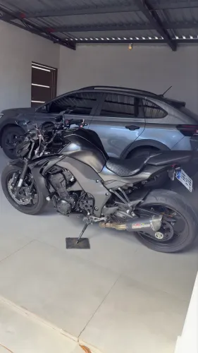 Kawasaki Z1000 2024- muito nova