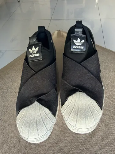 Tênis Adidas Superstar Slip-On preto (elástico)