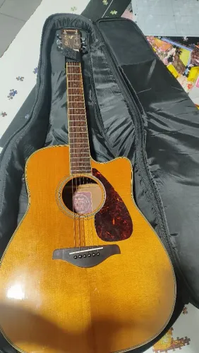 Violao desapego (Yamaha 