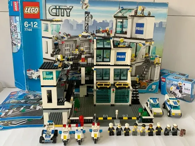 Lego City Police - 7744 | 7235 | 7279 