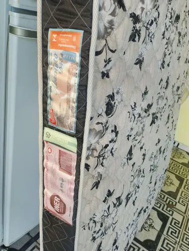 Vendo colchão de casal D45 espuma