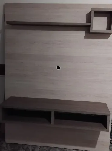 Rack com Painel madeira maciça