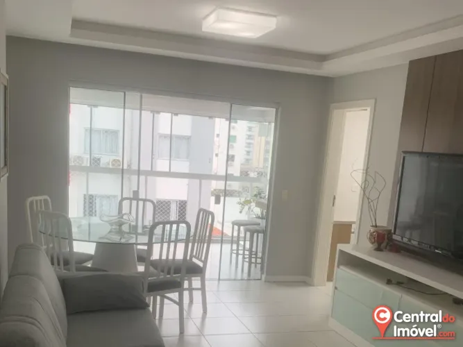 Apartamento Mobiliado para Locação Anual com Vista Parcial do Mar