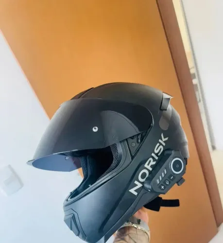 Capacetes norisk tamanho 60 novo