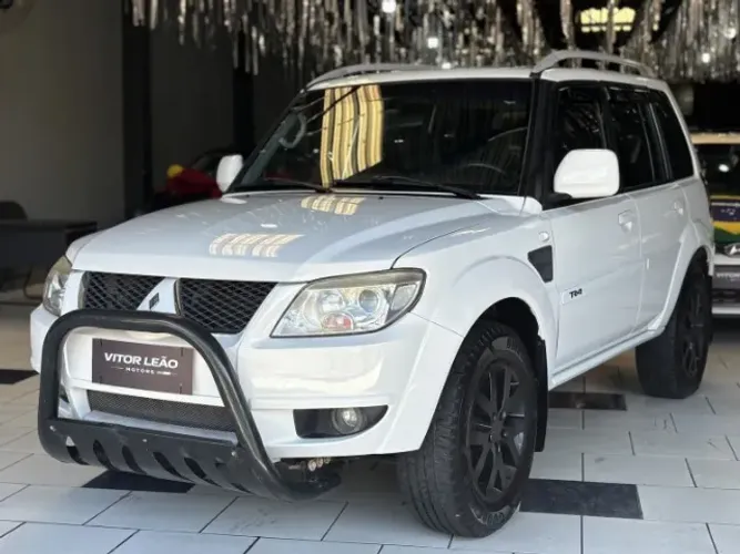Mitsubishi Pajero TR4 2.0 Flex 16V 4X2 Aut. 2014