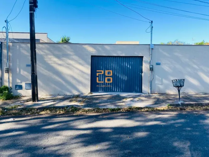 Casa para alugar no Setor Vila Rezende, em Goiânia - GO.