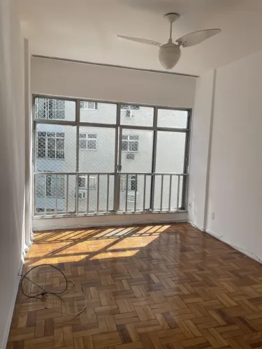 Apartamento para Locação em Rio de Janeiro, Praça da Bandeira, 2 dormitórios, 2 banheiros,