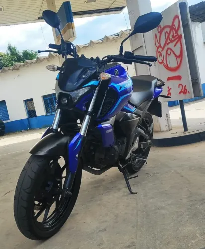 Vendo Yamaha FZ 15 2024