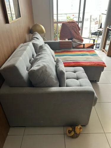 ? Vendo sofá com chaise