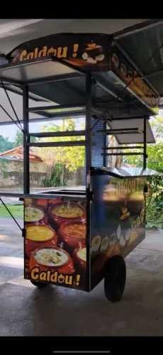 Carrinho de lanches e caldos