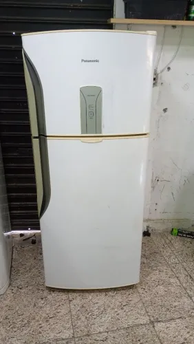 Vendo geladeira funcionando perfeitamente frost Free