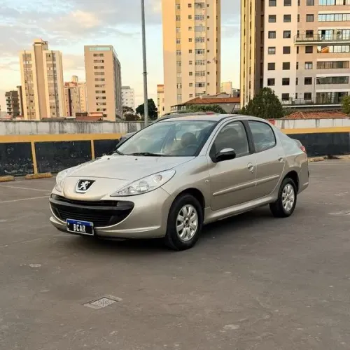 Peugeot 207 Sedan Passion XR 1.4 Flex 8V 4P 2011