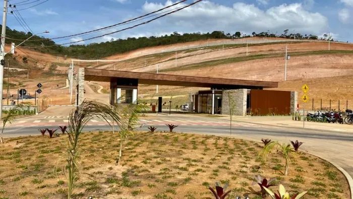 Terreno à venda, 310 m² por R$ 254.900,00 - Estrela do Lago - Juiz de Fora/MG
