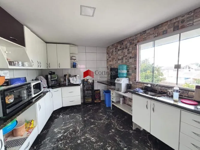 Sobrado com loja, com 258m² 2 quartos, à venda, no bairro Boneca do Iguaçu em São José dos