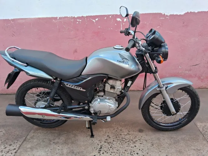 Honda CG 150 - Ano 2011