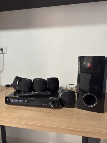 LG HOME THEATER SYSTEM