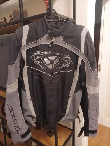 Jaqueta de moto Ixon usada