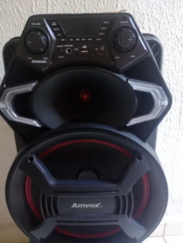 Vende-se caixa de som Amvox 550 wouts...