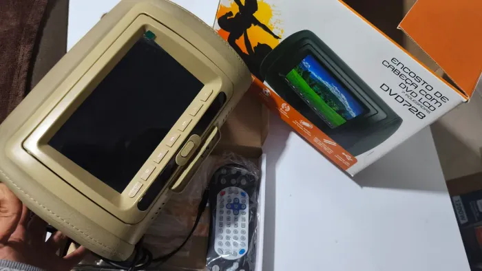 Oportunidade! Encosto De Cabeça Com DVD LCD 7" KXX3 - Novinho na Caixa