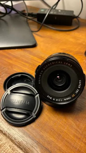 Lente Fujifilm 14mm 2.8