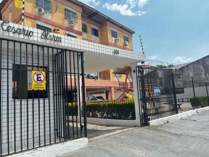 Aluga-se apartamento de 2 quartos no centro de Belém. 