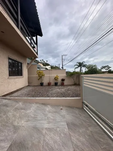 Casa Semi Mobiliada No Morro Das Pedras