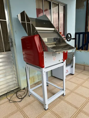 Equipamento para Padaria Braesi - modeladora + Amassadeira
